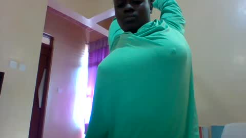 pretty online show from 07-14-26, 06:07