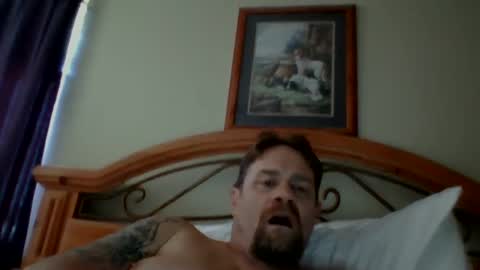 Snapshot of bigload1972 chatting on 01-18-25, 06:32 bigload1972 online show from 01-18-25, 06:32