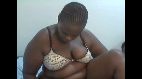 Snapshot of bigmama807715 chatting on 02-03-26, 09:42 bigmama807715 online show from 02-03-26, 09:42