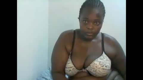 Snapshot of bigmama807715 chatting on 02-05-26, 10:58 bigmama807715 online show from 02-05-26, 10:58