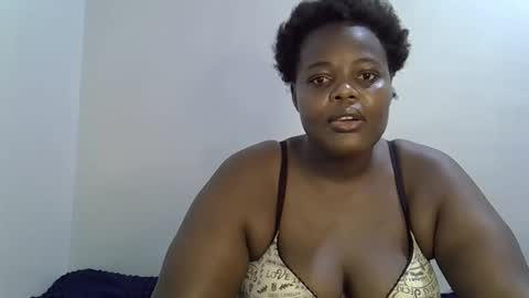Snapshot of bigmama807715 chatting on 02-17-26, 11:18 bigmama807715 online show from 02-17-26, 11:18