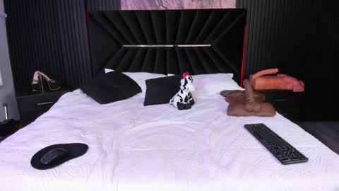 Snapshot of bigsexxyass chatting on 11-30-25, 08:18 Zayra online show from 11-30-25, 08:18