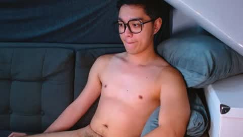 Snapshot of bigshowforyouxx chatting on 07-03-26, 10:49 Jay online show from 07-03-26, 10:49