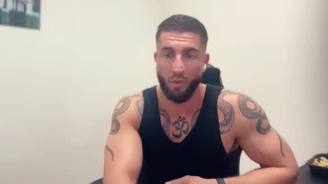 Snapshot of bigsnakeman1995 chatting on 09-16-25, 06:47 Gogo online show from 09-16-25, 06:47