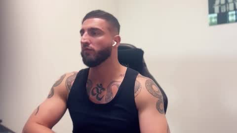 Snapshot of bigsnakeman1995 chatting on 09-17-25, 09:00 Gogo online show from 09-17-25, 09:00