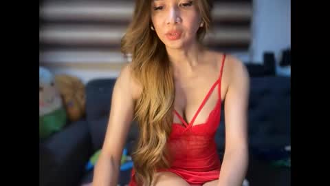 Yna     online show from 04-05-26, 10:45