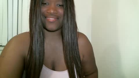 Snapshot of bigtitscassie chatting on 01-01-25, 12:43 Bigtitscassie online show from 01-01-25, 12:43
