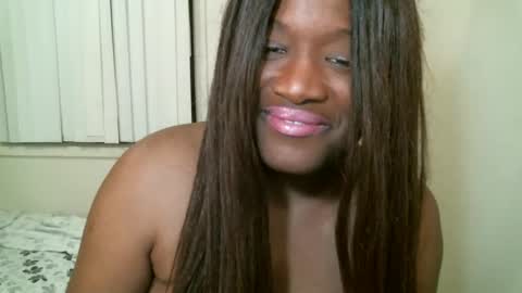 Snapshot of bigtitscassie chatting on 01-26-25, 07:21 Bigtitscassie online show from 01-26-25, 07:21