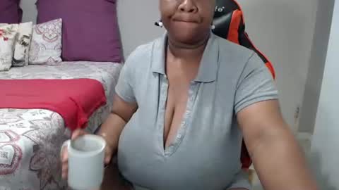 Snapshot of bigtitshornygirlxxx chatting on 03-16-26, 04:18 Lona online show from 03-16-26, 04:18