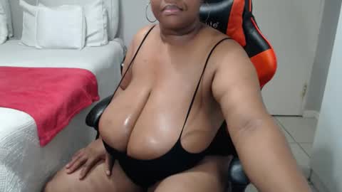 Lona online show from 04-16-26, 06:41