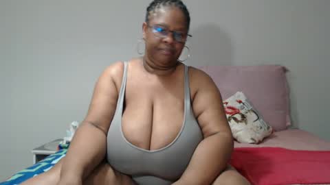 Lona online show from 06-14-26, 07:16