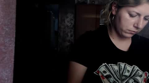 Snapshot of bigtitslala chatting on 10-23-25, 08:18 bigtitslala online show from 10-23-25, 08:18