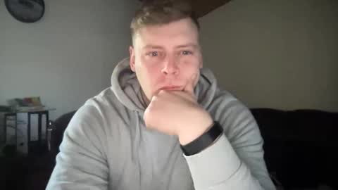 Snapshot of bigtwhite chatting on 10-03-25, 01:19 bigtwhite online show from 10-03-25, 01:19