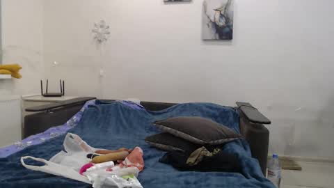 Snapshot of bigtwinsomg chatting on 12-15-25, 05:44 BigTwinsOmg online show from 12-15-25, 05:44