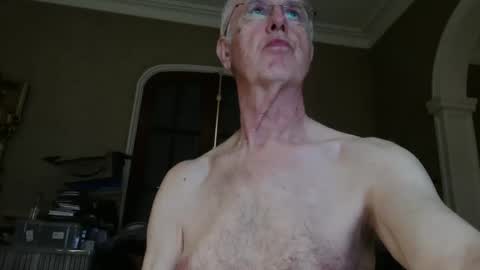 Snapshot of bigukphallus chatting on 03-27-26, 10:09 bigukphallus online show from 03-27-26, 10:09