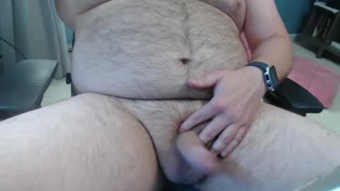 Snapshot of biguyinnc2 chatting on 10-13-25, 03:23 biguyinnc2 online show from 10-13-25, 03:23