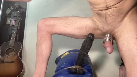 Snapshot of biguywithtoys chatting on 02-12-25, 07:45 biguywithtoys online show from 02-12-25, 07:45