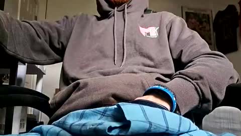 Snapshot of bigwhited2115 chatting on 11-17-25, 10:04 Onlyfans redheadedwhitedick online show from 11-17-25, 10:04