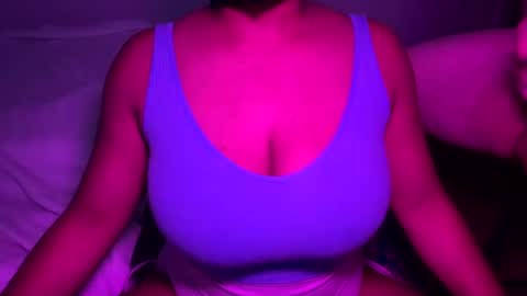 Snapshot of bigwilly624969 chatting on 07-13-26, 07:22 bigwilly624969 online show from 07-13-26, 07:22