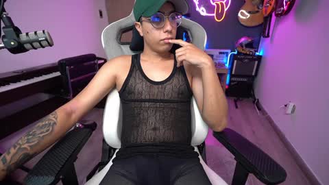 bigxboy96 online show from 12-05-24, 07:05