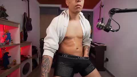 Snapshot of bigxboy96 chatting on 06-12-26, 11:57 bigxboy96 online show from 06-12-26, 11:57