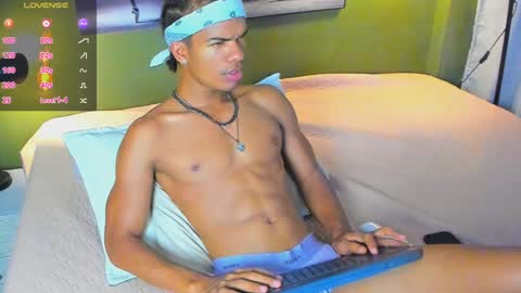 Snapshot of bigxxo chatting on 01-11-25, 11:56 bigxxo online show from 01-11-25, 11:56