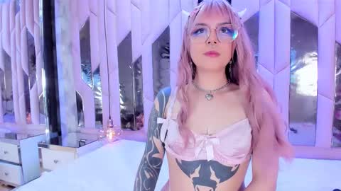 Snapshot of biizzy_noar chatting on 09-16-25, 08:32 Biizzy online show from 09-16-25, 08:32