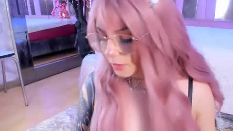 Snapshot of biizzy_noar chatting on 09-20-25, 10:22 Biizzy online show from 09-20-25, 10:22