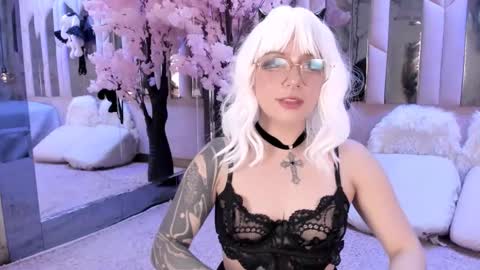 Snapshot of biizzy_noar chatting on 11-04-25, 01:43 Biizzy online show from 11-04-25, 01:43