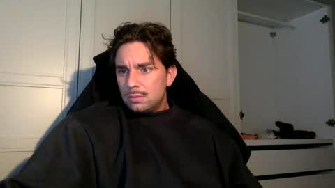 Snapshot of bikdig1 chatting on 01-08-25, 03:17 bikdig1 online show from 01-08-25, 03:17