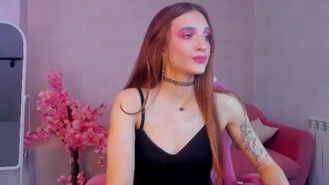 Snapshot of billie_simmons chatting on 06-29-26, 09:26 Alisha online show from 06-29-26, 09:26