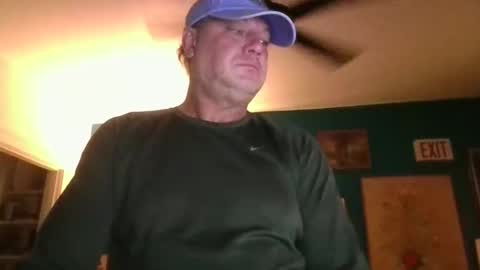 Snapshot of billjames55 chatting on 05-09-26, 07:02 billjames55 online show from 05-09-26, 07:02