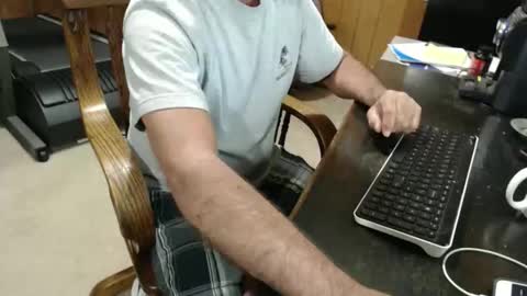 Snapshot of billy471 chatting on 05-07-26, 11:43 billy471 online show from 05-07-26, 11:43