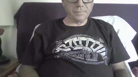 Snapshot of billydubs chatting on 10-28-25, 03:25 billydubs online show from 10-28-25, 03:25