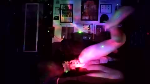 billygunn13 online show from 11-30-25, 04:33