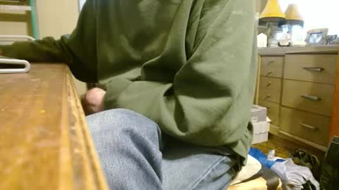 Snapshot of bimbttm chatting on 11-18-25, 08:13 Bimbttm online show from 11-18-25, 08:13