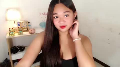 binnie_katchins online show from 11-10-25, 09:58