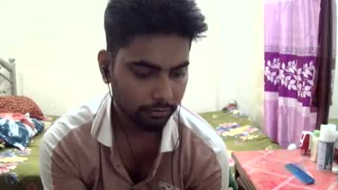 Snapshot of birbikrom104 chatting on 06-03-26, 06:05 birbikrom104 online show from 06-03-26, 06:05