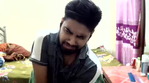 Snapshot of birbikrom104 chatting on 06-09-26, 07:53 birbikrom104 online show from 06-09-26, 07:53