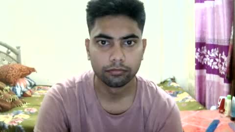 Snapshot of birbikrom104 chatting on 06-14-26, 07:21 birbikrom104 online show from 06-14-26, 07:21