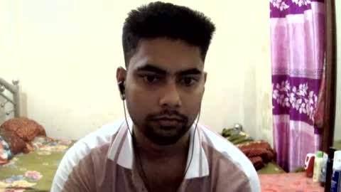 Snapshot of birbikrom104 chatting on 06-18-26, 03:40 birbikrom104 online show from 06-18-26, 03:40