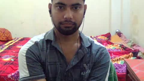 Snapshot of birbikrom104 chatting on 06-26-26, 04:50 birbikrom104 online show from 06-26-26, 04:50