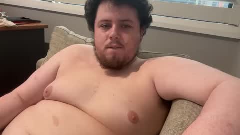 Snapshot of bisexualchubbyboy chatting on 03-11-25, 06:32 james online show from 03-11-25, 06:32