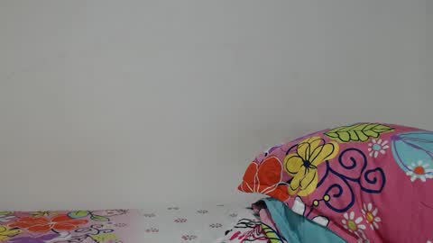 I am everything. Your highness queen  goddess mistress god daddy mommy boss master.  you will address me as such online show from 01-15-26, 07:17