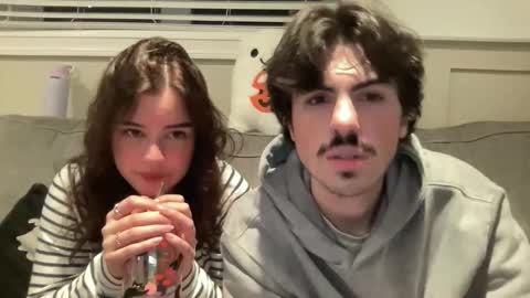 Snapshot of bkws985 chatting on 10-25-25, 01:02 bkws985 online show from 10-25-25, 01:02