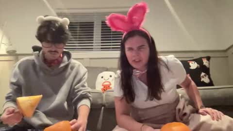 Snapshot of bkws985 chatting on 10-29-25, 11:39 bkws985 online show from 10-29-25, 11:39