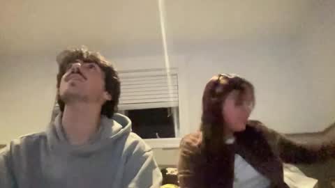 Snapshot of bkws985 chatting on 11-15-25, 03:04 bkws985 online show from 11-15-25, 03:04