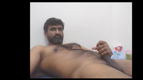 Snapshot of black_bull041988 chatting on 10-06-25, 08:39 black bull1988 online show from 10-06-25, 08:39