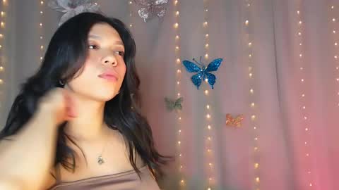 Snapshot of black_dar_ chatting on 06-03-26, 10:18 Sara online show from 06-03-26, 10:18