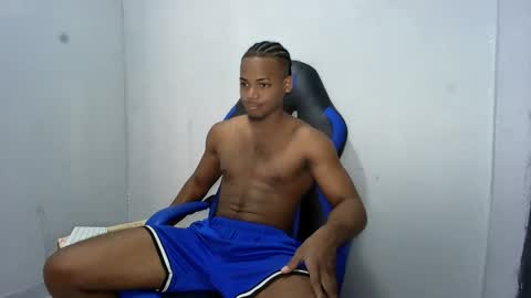 tu morenito online show from 04-18-26, 03:27